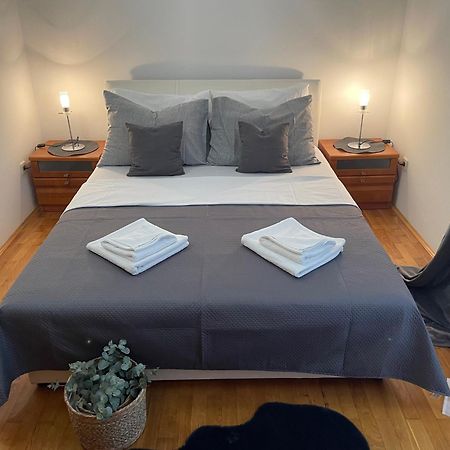 Sanmari Hotel Нови Винодолски Екстериор снимка
