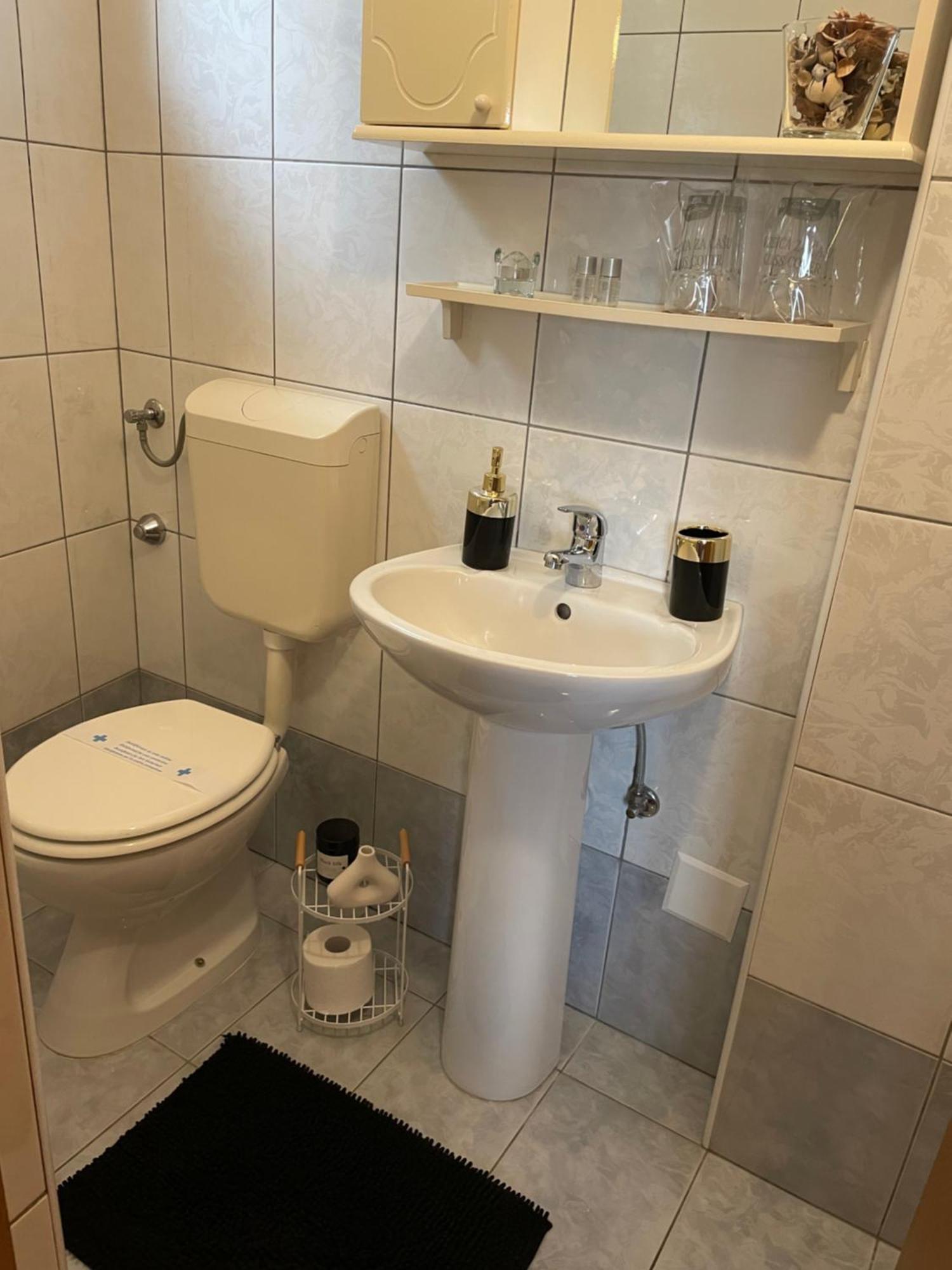 Sanmari Hotel Нови Винодолски Екстериор снимка
