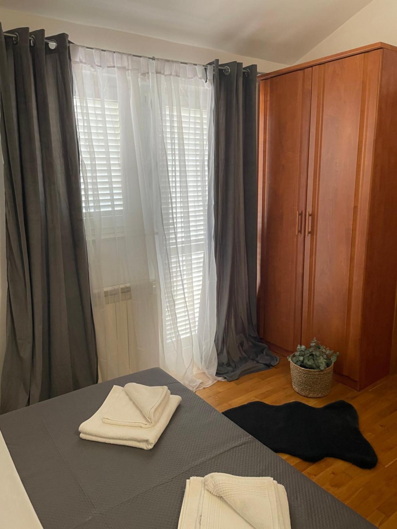 Sanmari Hotel Нови Винодолски Екстериор снимка